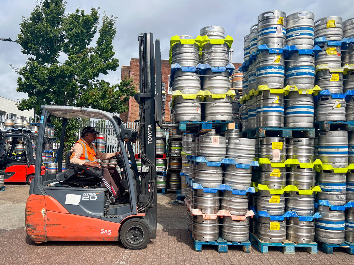 forklift and kegs stock - Champers Drinks